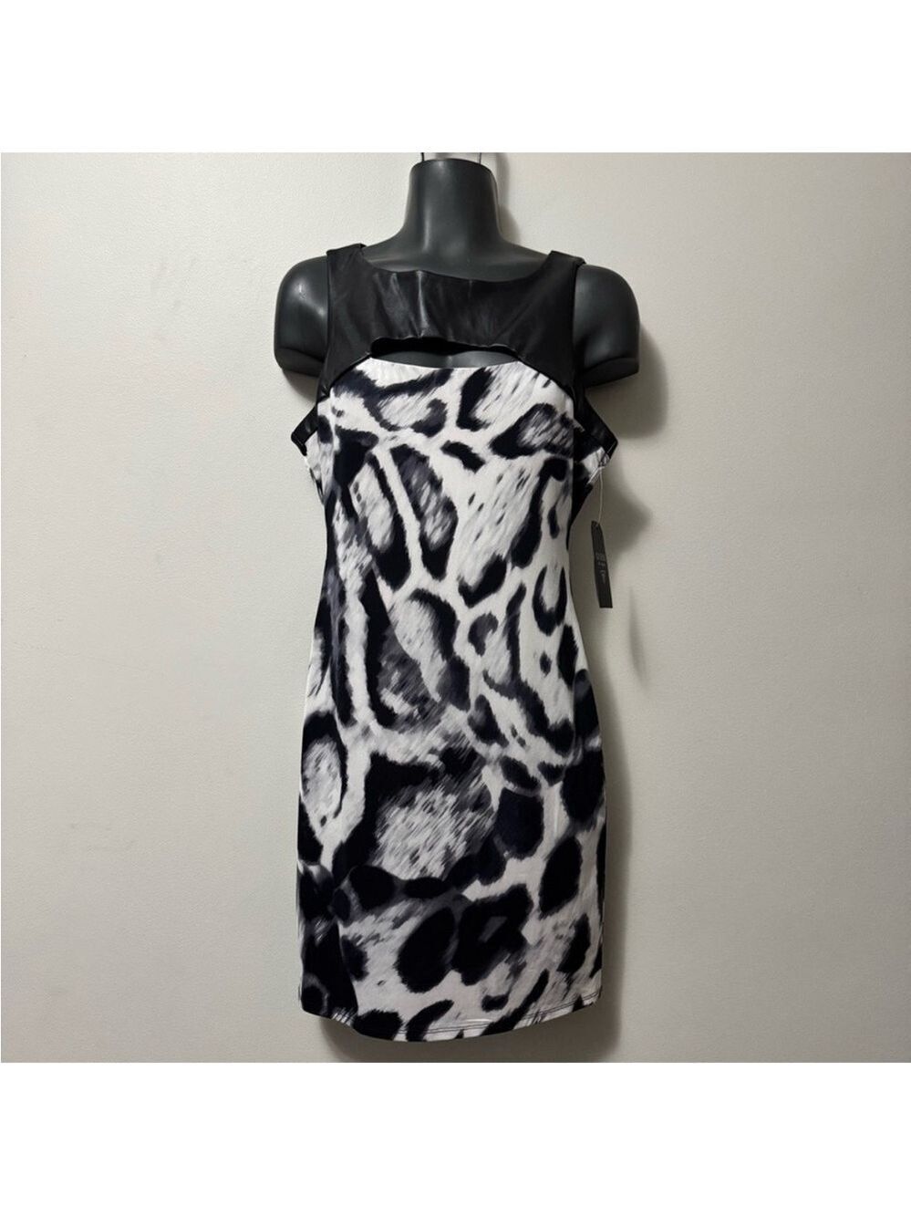 Guess Black and White Animal Print Sheath Halter Mini Dress Size Small